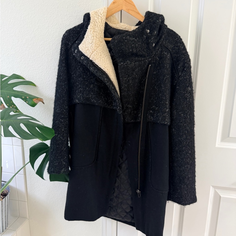 Zara Textured Black Teddy Jacket with Cream Interior